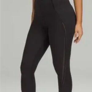 Lululemon Gloss Trim Run Super High-Rise Crop 17"  size 12